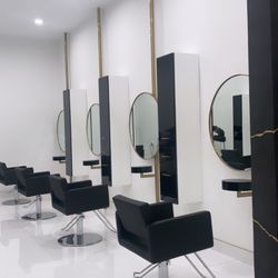 Adore Me Beauty Studio - Hair Stations