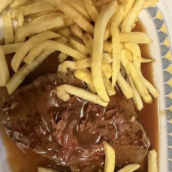 O Cacho Dourado - Grilled sirloin - Restaurants Near Me - Lisbon, 11 O Cacho Dourado - Grilled sirloin - Restaurants Near Me - Lisbon, 11