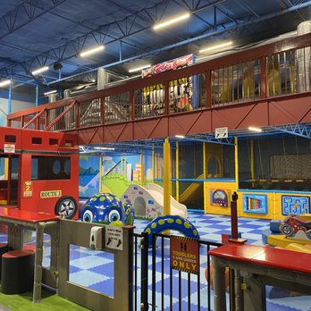 Uptown Jungle Fun Park - Trampoline Parks Near Me - Mesa, Arizona Uptown Jungle Fun Park - Trampoline Parks Near Me - Mesa, Arizona