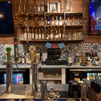 Mia’s Cantina - Full Bar & Frozen Beverages too! - Cocktail Bars Near Me - Wheeling, Illinois