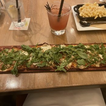 Seasons 52 - Pesto Chicken and Fresh Mozzarella flatbread - New American Near Me - Albuquerque, New Mexico Seasons 52 - Pesto Chicken and Fresh Mozzarella flatbread - New American Near Me - Albuquerque, New Mexico