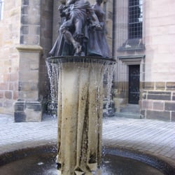 Brunnen der Rother Schlosshofspieler