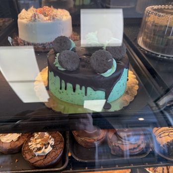 Duke Bakery - Cake - perfect for St. Patrick's Day - Bakeries Near Me - Alton, Illinois