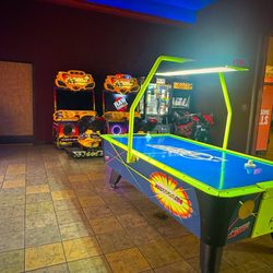 Cinemark Greeley Mall - Gaming room off of the concession area.