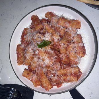 Wolfsglen - Rigatoni - Cocktail Bars Near Me - Los Angeles, California Wolfsglen - Rigatoni - Cocktail Bars Near Me - Los Angeles, California