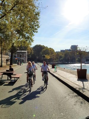 Simply France Tours - Bike tours in Paris by null