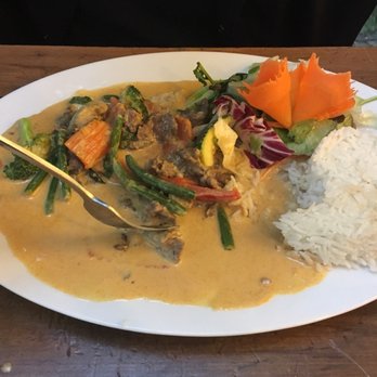 Quantuan - Half-way eaten #34 - Vietnamese Near Me - Berlin, BE
