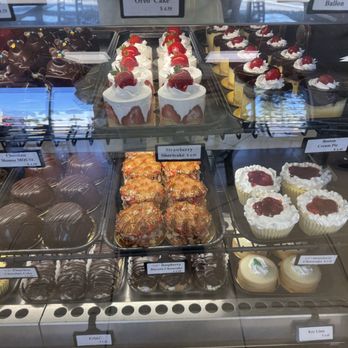 Frida's Cafe & Bakery - Desserts - Bakeries Near Me - Largo, Florida