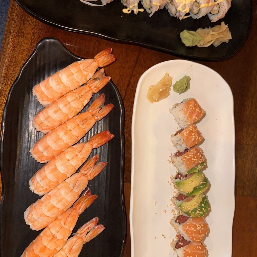 Ginger Cafe - R6. Shaggy Dog Roll, shrimp ebi, R2. Houston Maki - Chinese Near Me - Humble, Texas Ginger Cafe - R6. Shaggy Dog Roll, shrimp ebi, R2. Houston Maki - Chinese Near Me - Humble, Texas