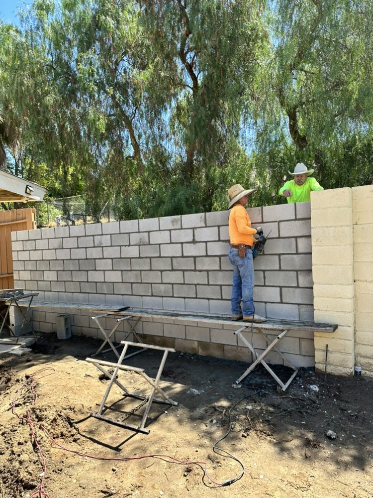 Slide of E&E Construction