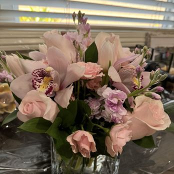 French Florist - Florists Near Me - Costa Mesa, California