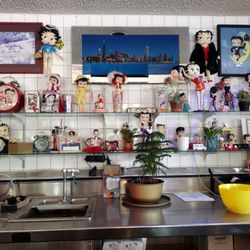 Island Lake Cafe - More Boopster