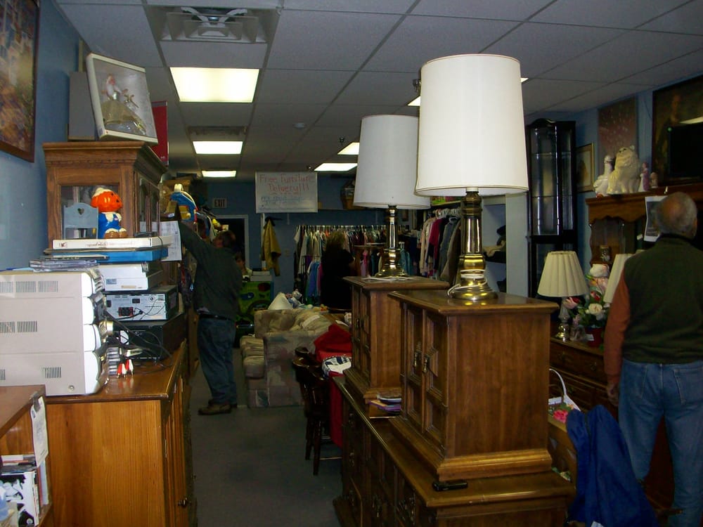 NH PREOWNED FURNITURE CLOSED 62 Freetown Rd, Raymond, New Hampshire