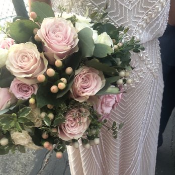 DeLaurenti Florist - Bridal bouquet - Florists Near Me - Bellevue, Washington DeLaurenti Florist - Bridal bouquet - Florists Near Me - Bellevue, Washington