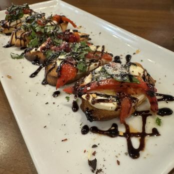 Il Posto - Roasted Red Pepper Bruschetta - Italian Near Me - Kerrville, Texas