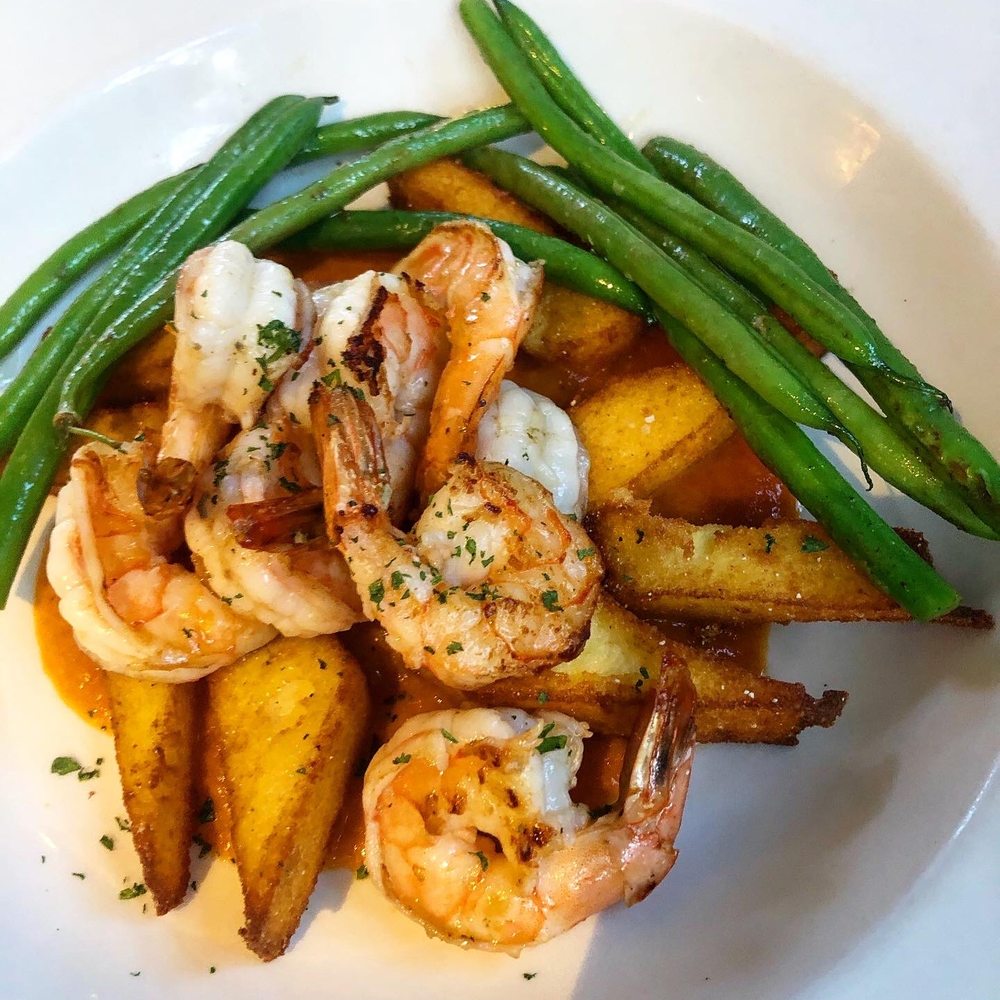 The Bellport - Shrimp with polenta and green beans - New American Near Me - Bellport, New York