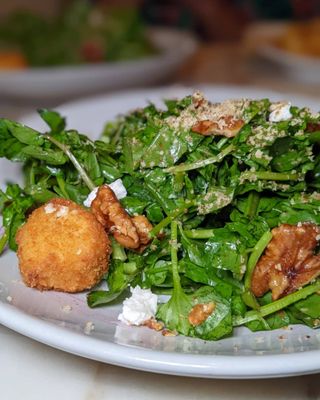 Boxwood Restaurant & Bar by null