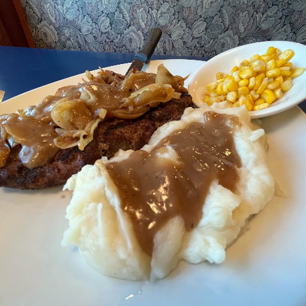 Meadowlands Diner - Chopped Steak - Diners Near Me - Carlstadt, New Jersey