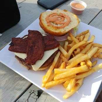 Colchuck's - Bacon burger - German Near Me - Leavenworth, Washington Colchuck's - Bacon burger - German Near Me - Leavenworth, Washington