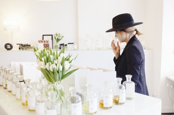 Frau Tonis Parfum by null