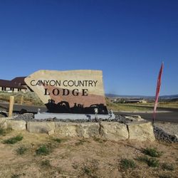 Canyon Country Lodge