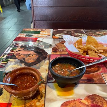 Maria Bonita - Awesome crispy chips and salsa - Mexican Near Me - West Palm Beach, Florida Maria Bonita - Awesome crispy chips and salsa - Mexican Near Me - West Palm Beach, Florida