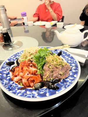 Yong Moon Lu by null