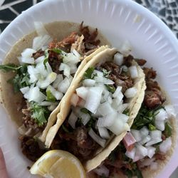 El Dollar Taco Truck - 3 tacos - carne asada, pastor, carnitas