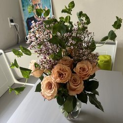 Victoria Park Flower Studio - Sparkle Roses!