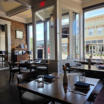 Brood Restaurant and Bar - Desserts Near Me - Salem, Virginia