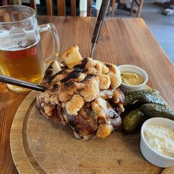 Golonkarnia - Local beer and famous roasted knuckle! Amazing meal!
