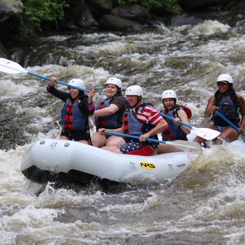 Big Bear Rafting - Rafting/Kayaking Near Me - Hartford, Tennessee