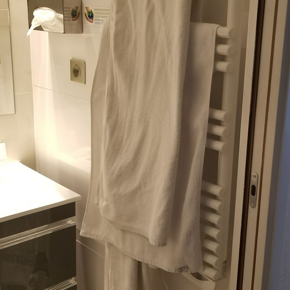 Tourisme Avenue - Heated towel rack - Hotels Near Me - Paris 15, 75 Tourisme Avenue - Heated towel rack - Hotels Near Me - Paris 15, 75