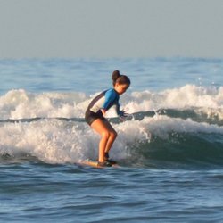Surf Lessons Waikiki - Age 9