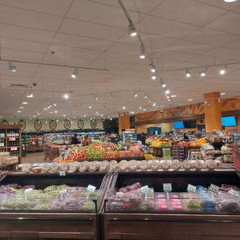 Milam's Markets - Produce section - Grocery Near Me - Sunny Isles Beach, Florida Milam's Markets - Produce section - Grocery Near Me - Sunny Isles Beach, Florida