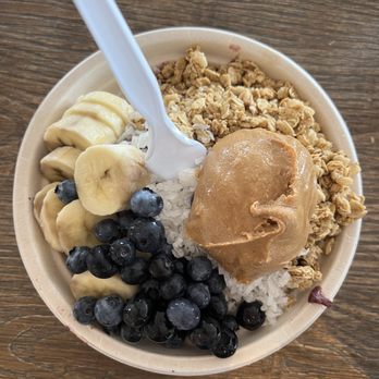 Sundays Café - Acai bowl with granola, banana, blueberry, peanut butter, and coconut - Coffee & Tea Near Me - Wrightsville Beach, North Carolina Sundays Café - Acai bowl with granola, banana, blueberry, peanut butter, and coconut - Coffee & Tea Near Me - Wrightsville Beach, North Carolina