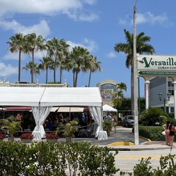 Versailles - Restaurant - Cuban Near Me - Miami, Florida Versailles - Restaurant - Cuban Near Me - Miami, Florida