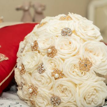 Riverside Mission Florist - White rose bouquet with gold broach accents, ivory ribbon wrap and bling! - Florists Near Me - Riverside, California Riverside Mission Florist - White rose bouquet with gold broach accents, ivory ribbon wrap and bling! - Florists Near Me - Riverside, California