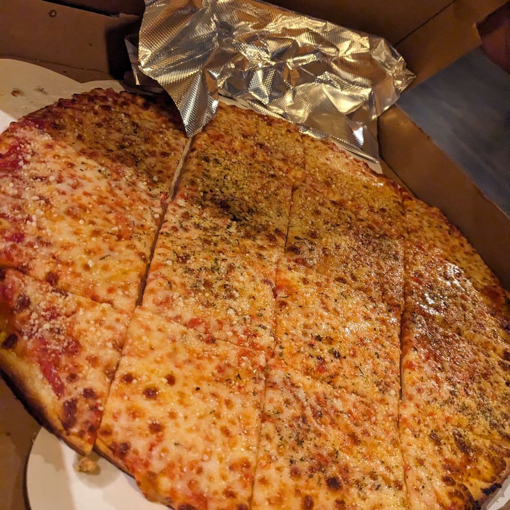 Futuro - Tavern style cheese - Pizza Near Me - Indianapolis, Indiana Futuro - Tavern style cheese - Pizza Near Me - Indianapolis, Indiana