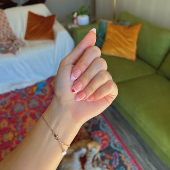 Deluxe Nail Spa - Nail Salons Near Me - Cary, North Carolina