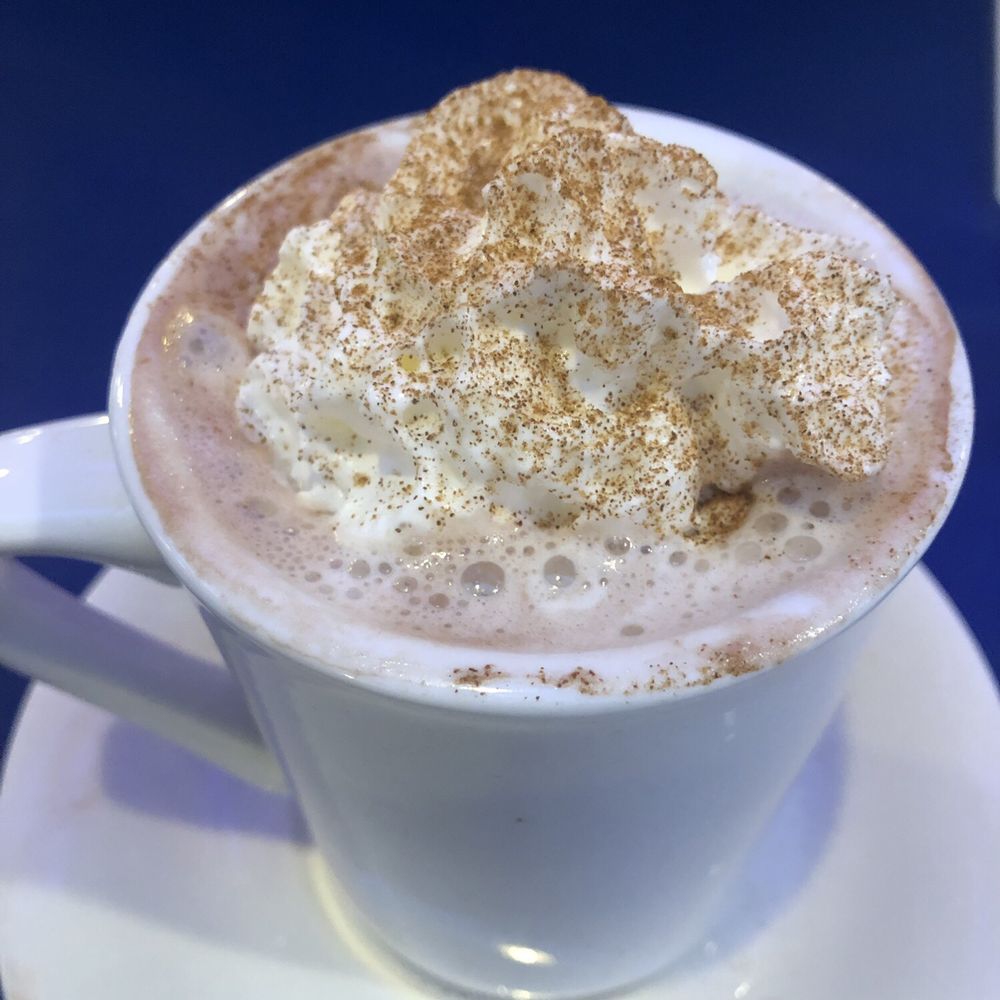 Meadowlands Diner - Hot chocolate - Diners Near Me - Carlstadt, New Jersey
