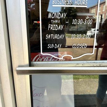 Bob's Sandwich Shop - a business hours sign - Sandwiches Near Me - Brookhaven, Mississippi Bob's Sandwich Shop - a business hours sign - Sandwiches Near Me - Brookhaven, Mississippi