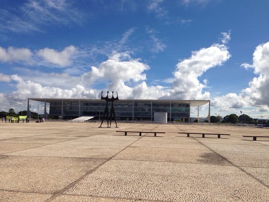 Praça dos Três Poderes by null