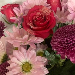 Victoria Flower - Fresh pre made bouquet