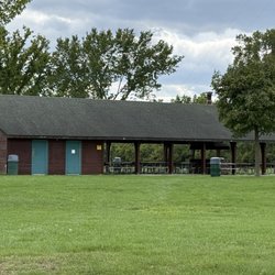 Pebble Creek Park - Pavilion with picnic tables