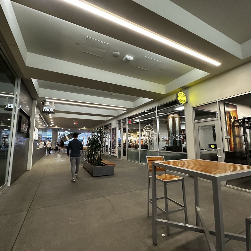 Best Parking near Niku X in Los Angeles, CA - Yelp