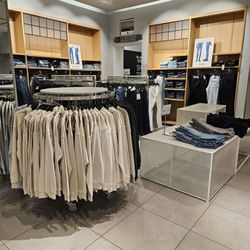 H&M - Inside the store