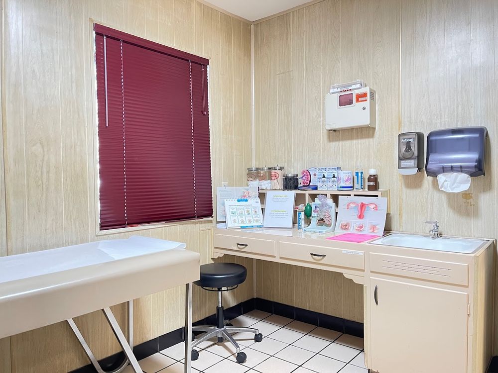 MI SALUD MEDICAL CLINIC Updated September 2024 9653 Alder Ave