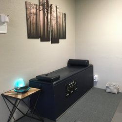 central maui chiropractic - Traction Therapy