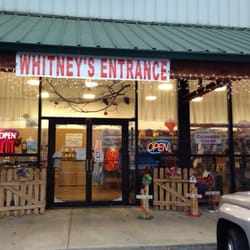 Whitney's World Of Crafts